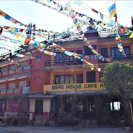 Berg House Cafe And Hotel Nagarkot Exterior photo