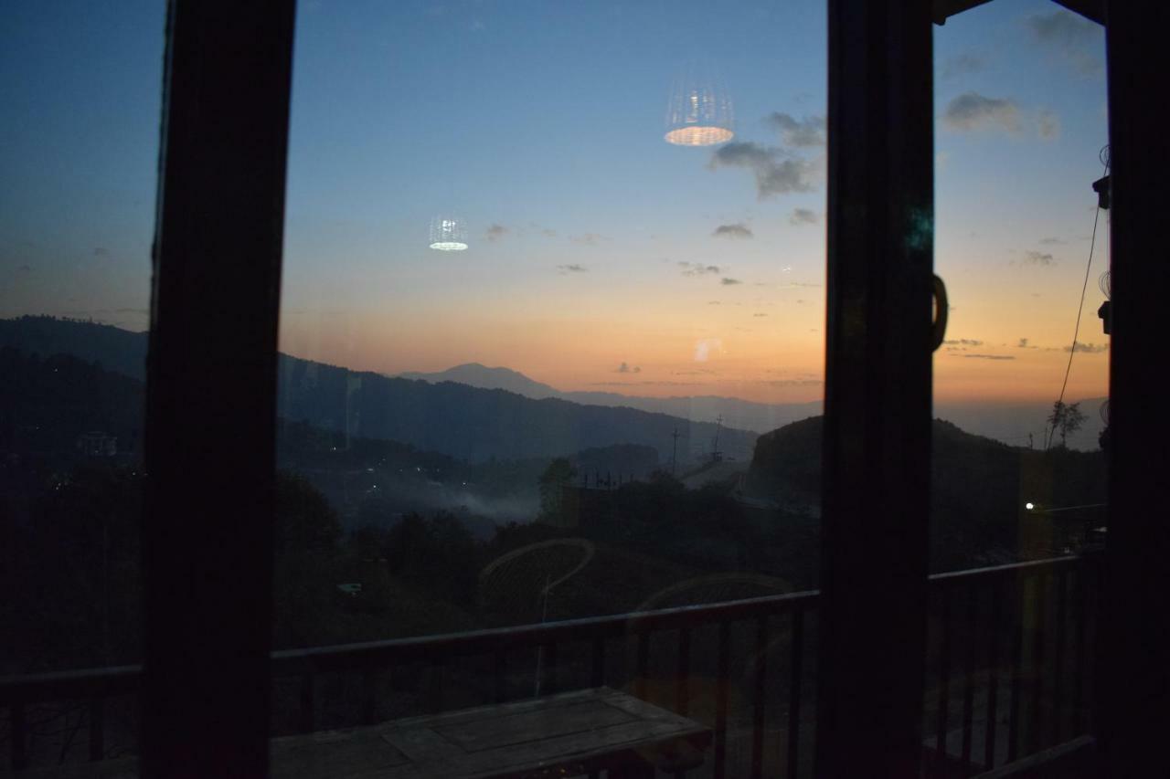 Berg House Cafe And Hotel Nagarkot Exterior photo
